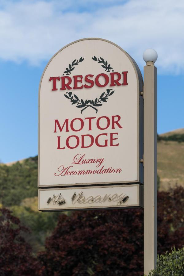 Tresori Motor Lodge Akaroa Extérieur photo
